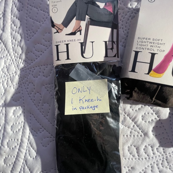 BUNDLE OF NEW NEVER WORN TIGHTS, KNEE HIGHS, NO SHOW SOCKS - Picture 9 of 11